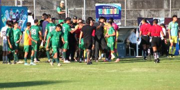 Complicado juego entre los dos aguacateros 1-1 al final