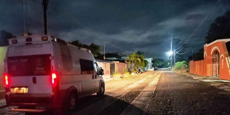 Gobierno de Coahuayana realiza primera supervisión luego del sismo de éste domingo