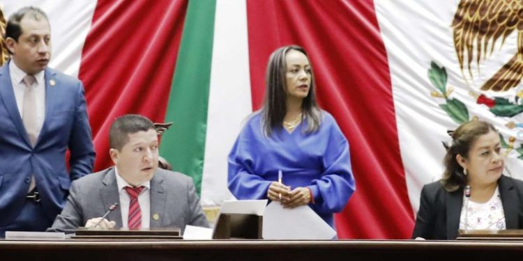 Aprueba 76 Legislatura cuatro Glosas del Tercer Informe de Gobierno Estatal