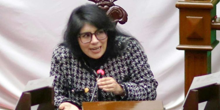 A modo lista de candidatos para el PJ: Vanhe Caratachea