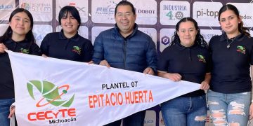 Alumnas del Cecytem compiten en torneo nacional de robótica