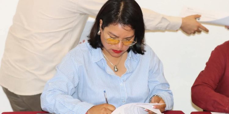 Eréndira Isauro impulsa reformas a favor del medio ambiente y animales