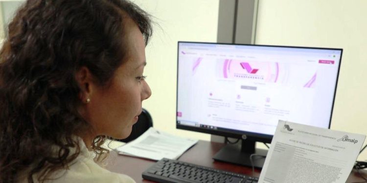 Fiscalía General refuerza su compromiso con la transparencia y el acceso a la información pública