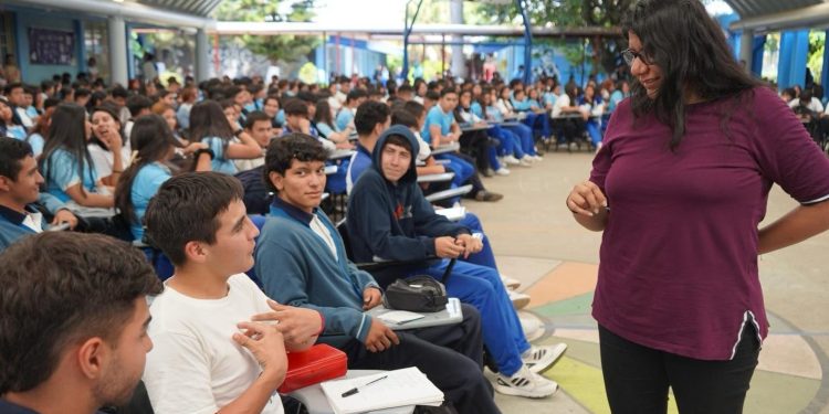 Consulta Pública para fortalecer la Educación Media Superior en México: Iemsysem