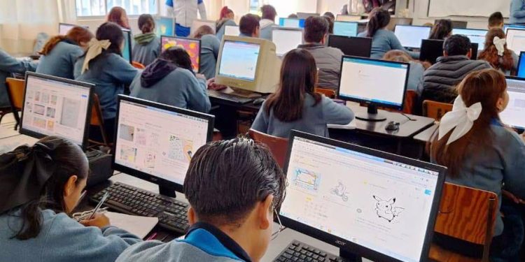 Últimos días para solicitar beca de nivel medio superior y superior: Iemsysem