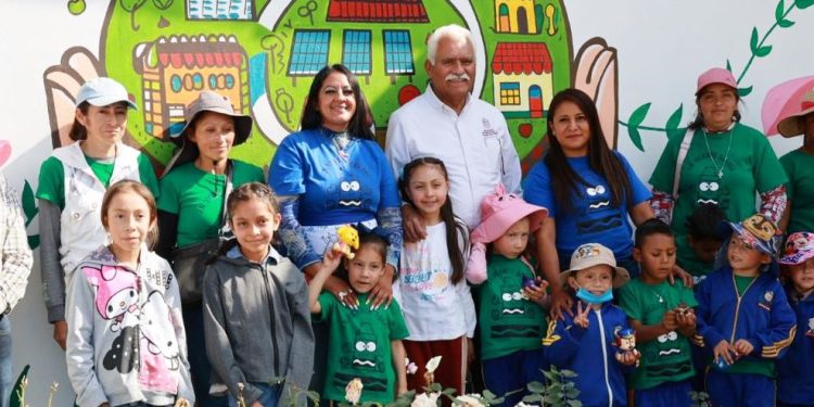 Con huertos escolares Sader impulsa bienestar de familias en zonas rurales