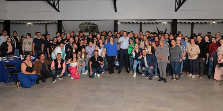 Expone Alfonso Martínez atractivos turísticos de Morelia en Sahuayo