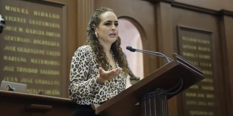 Propone Sandra Arreola reforma a la ley para atacar la problemática de deudores alimentarios