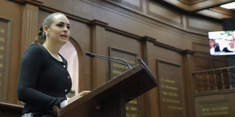 Propone Sandra Arreola reconocimiento de “Ley Ácida” en Michoacán