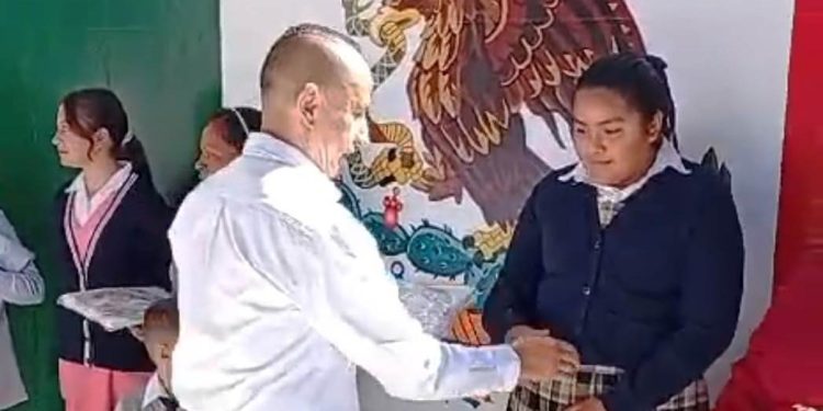 Conmemora Morelos el Día de la Bandera con orgullo y compromiso cívico