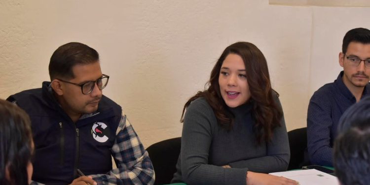 Dictamina Comisión de Derechos Humanos revisión de glosa del informe del Ejecutivo: Xóchitl Ruiz