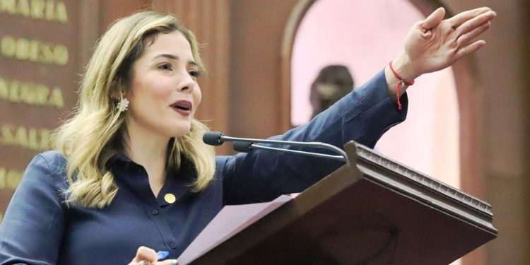 El Congreso local es también espacio para la comunidad migrante: Brissa Arroyo