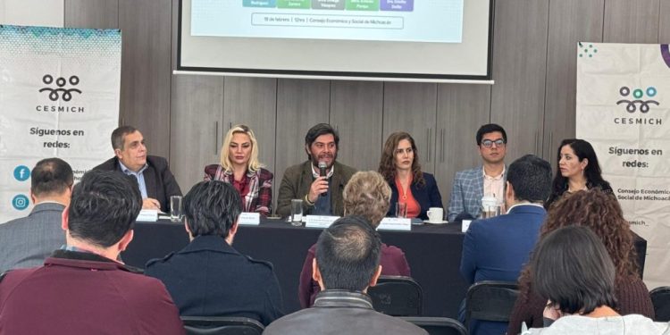 Cesmich e Ininee llevaron a cabo el foro “México y la Política Arancelaria de EE.UU.: Implicaciones para el Comercio Exterior”