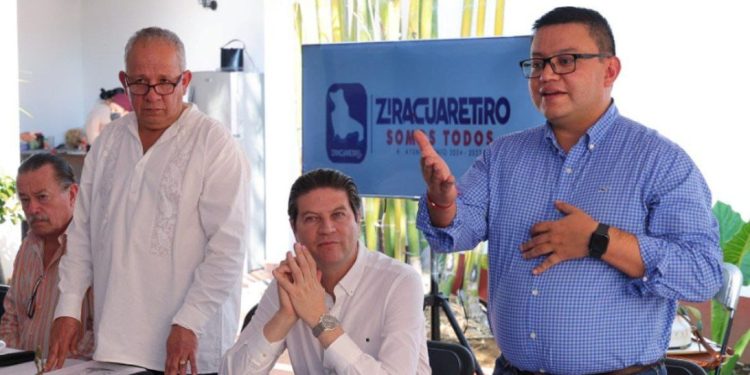 Presidente y empresarios de Ziracuaretiro reconocen proyecto de Parque Agrologístico de Morelia