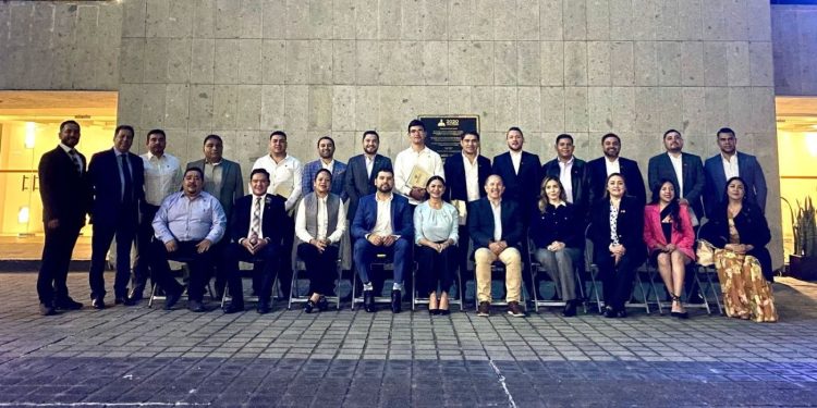 Octavio Ocampo, alcaldes y diputados del PRD Michoacán se reúnen con Armando Quintero para fortalecer municipios