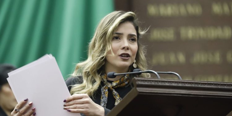 Ningún presunto agresor debe cubrirse en el manto del fuero: Brissa Arroyo