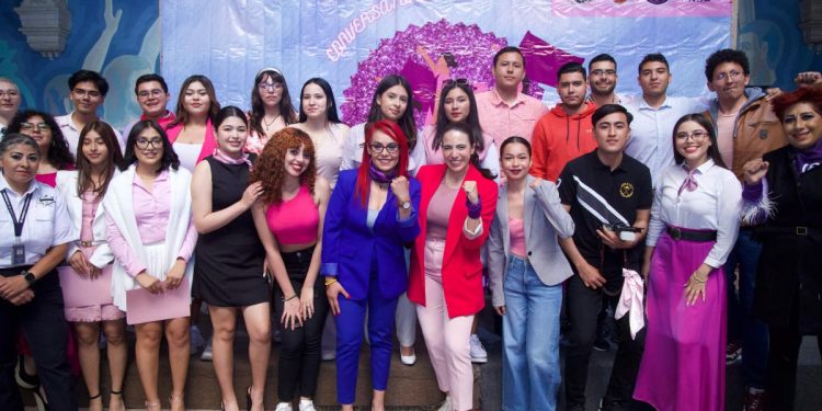 Giulianna Bugarini reafirma que el respaldo a estudiantes de la UMSNH continúa: 1 de cada 3 recibe becas y apoyos