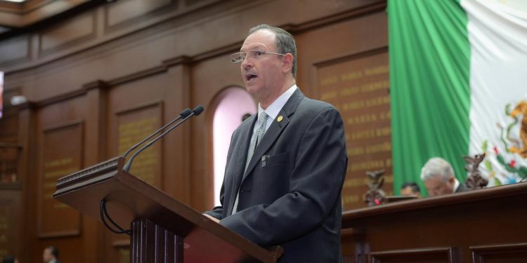 David Martínez plantea reforma al Código Penal para una vida libre de violencia para las mujeres y sancionar como delitos la violencia mediática y el sicariato digital