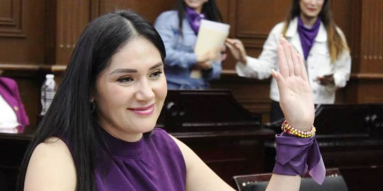 Desde la fracción del PT seguiremos trabajando por garantizar una vida libre de violencia para las infancias y las mujeres: Diana Espinoza