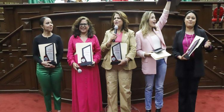 Convoca la diputada Fabiola Alanís a seguir luchando por las autonomías política, económica y física