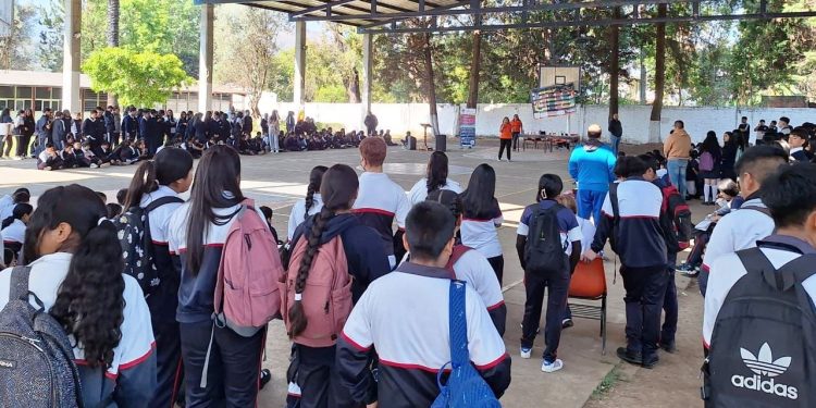 En Chilchota, CJIM Zamora lleva pláticas a estudiantes de secundaria en materia de violencia digital a la intimidad sexual