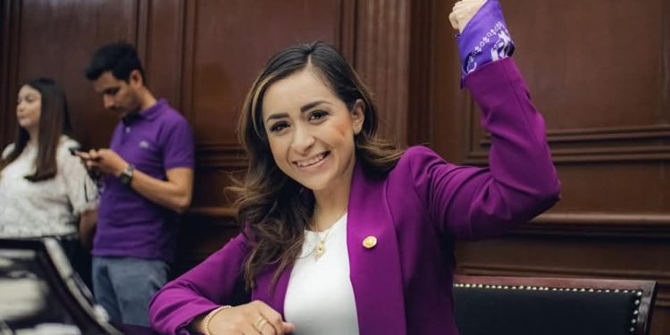 Fracción de MC respalda reformas contra deudores alimentarios: Grecia Aguilar