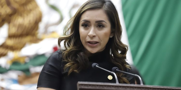 MC a favor de reforma constitucional en materia de no reelección y no nepotismo electoral: Grecia Aguilar