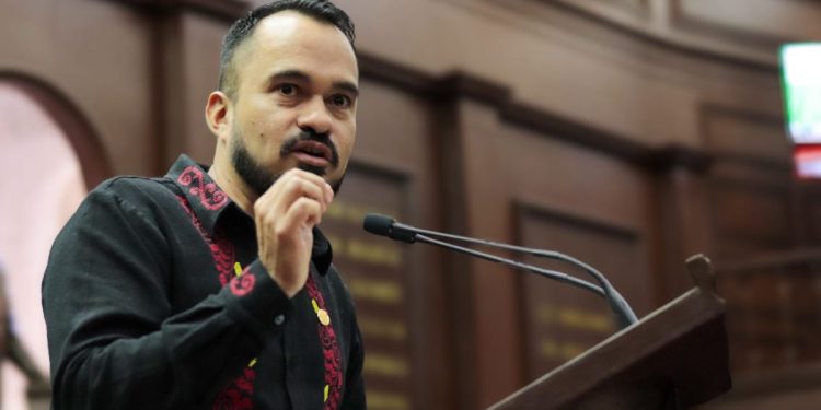 Hugo Rangel impulsa nueva reforma para fortalecer la industria