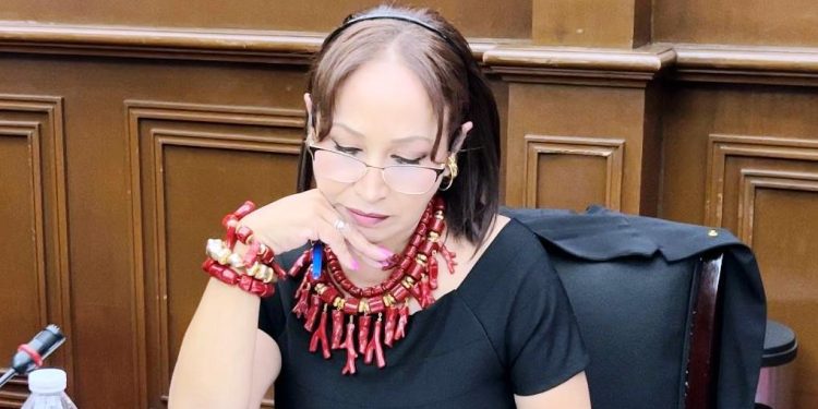 Itzé Camacho busca que preguntas sobre maternidad o matrimonio sean reconocidas como violencia laboral