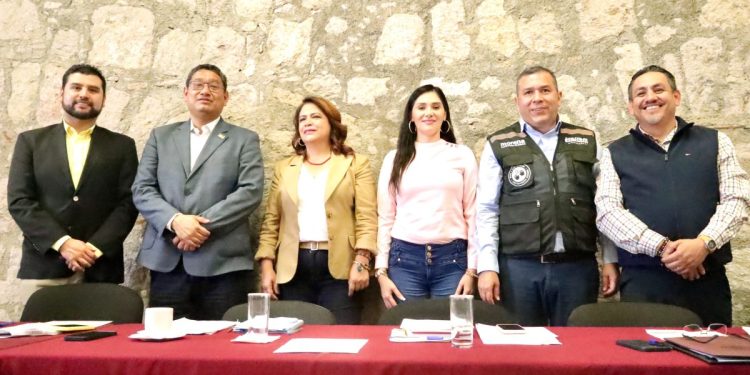 Octavio Ocampo reconoce avances del proceso electoral extraordinario del PJ en comparecencia del IEM