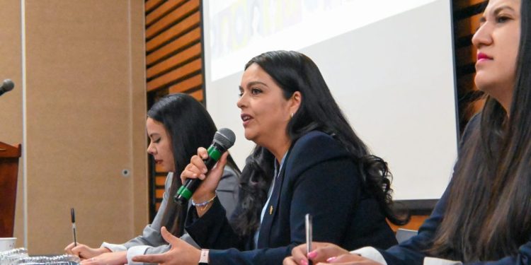 Unidad y sororidad, el camino de las mujeres por la conquista de derechos: diputada Tere Herrera