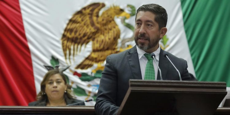 Reconocer y combatir la misoginia contra niñas y adolescentes, una necesidad en Michoacán: Abraham Espinoza Villa