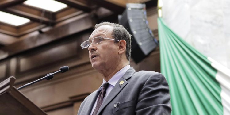 Propone David Martínez Gowman mejoras administrativas en servicio de agua potable