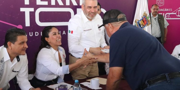 Mayor Inversión para la educación, vialidad y servicios públicos en Apatzingán