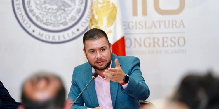 Respalda Reyes Galindo reforma constitucional en materia de Gobierno Digital