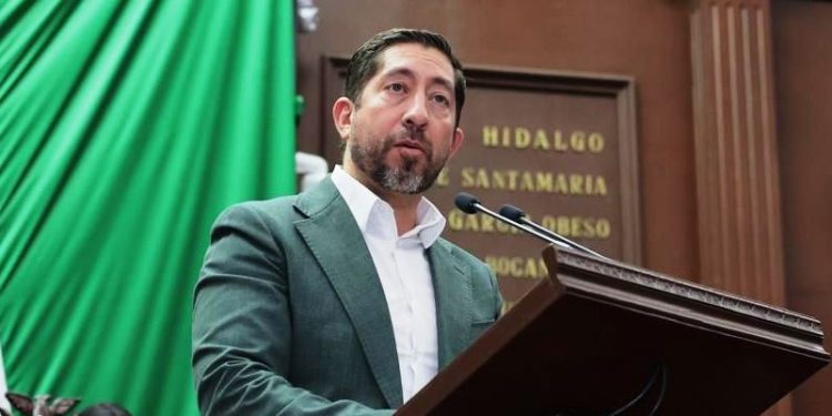 Exhorta Abraham Espinoza a mejorar barridos sanitarios para detectar enfermedades en ganado bovino