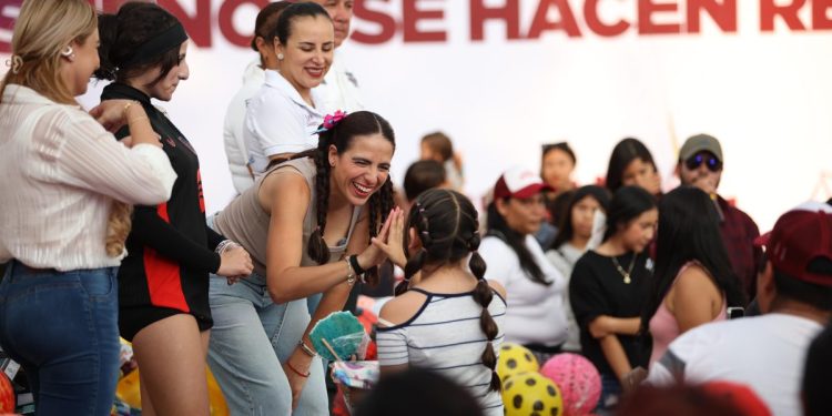 Giulianna Bugarini celebra a lo grande a la niñez moreliana con un festival lleno de alegría