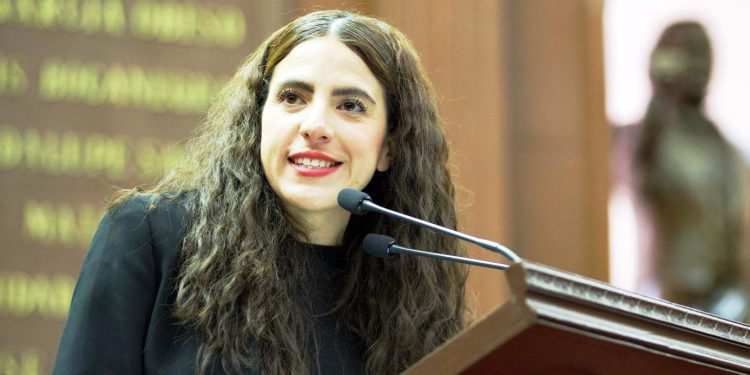 Cuando se gobierna con honestidad, se construye futuro: Bugarini celebra nuevo campus en Huetamo