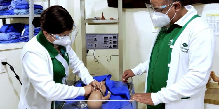 Estudiantes de Enfermería del Conalep refuerzan formación en hospitales de Morelia