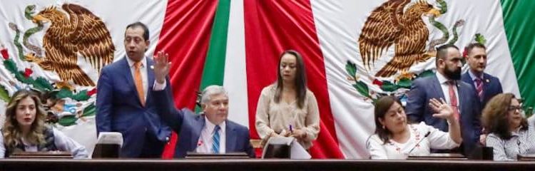 Prohíbe 76 Legislatura las corridas de toros y sanciona las peleas de animales de cualquier especie