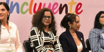 Diputados, obligados a legislar a favor de los niños y niñas: Diana Espinoza