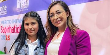 Reconoce Grecia Aguilar participación de niñas y niños en la entrega del Mérito Infantil Sapirhaticheri 2025