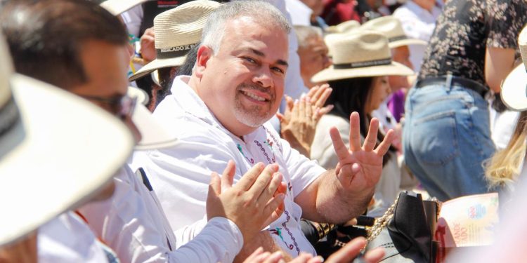 Entrega del nuevo mercado de Pátzcuaro salda deuda histórica con comerciantes: Jesús Mora