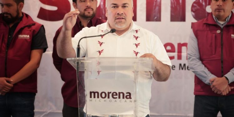 Jesús Mora cuestiona el actuar de Barragán tras aprobación del término “Gobernadora” en la Constitución de Michoacán