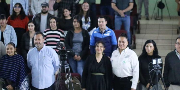 Julio Arreola inaugura semana académica sobre el nuevo sexenio mexicano