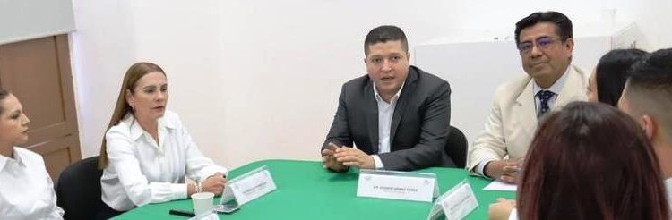 Gestiona Vicente Núñez atención al sector transportista