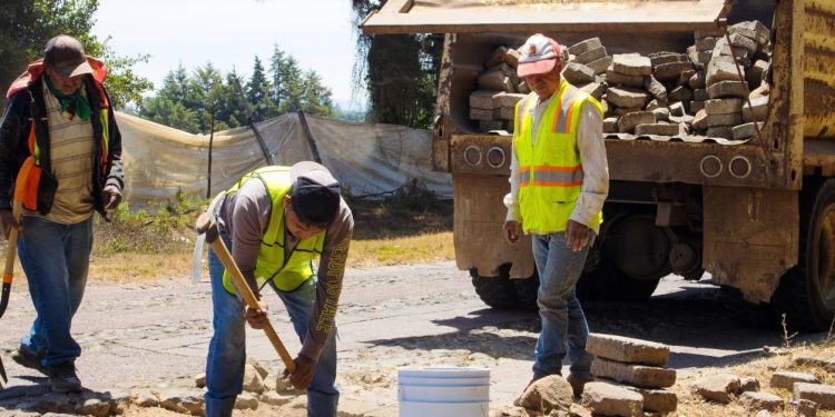 Mejoras a la Calzada de Zirahuén: Compromiso con la movilidad y bienestar de la ciudadanía