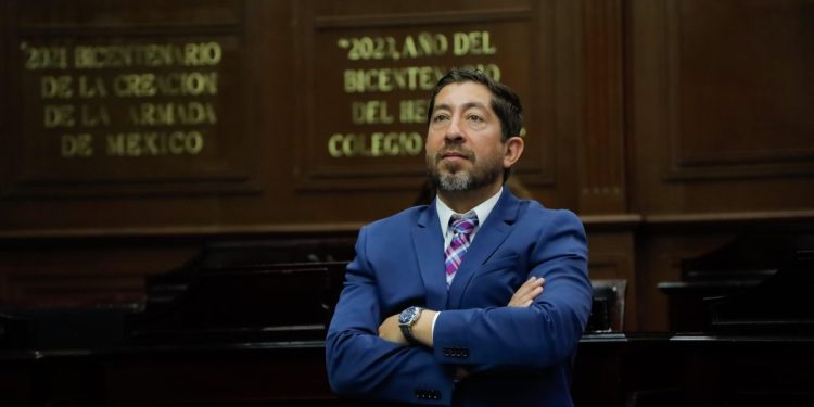 Anuncia el Diputado Abraham Espinoza que presentará iniciativa para combatir el fraude digital en Michoacán