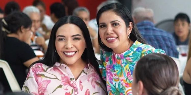 Celebra Adriana Campos con mamás de Jacona el Día de las Madres