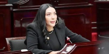 A seguir gestionando para echar abajo impuesto a las remesas llama Adriana Campos